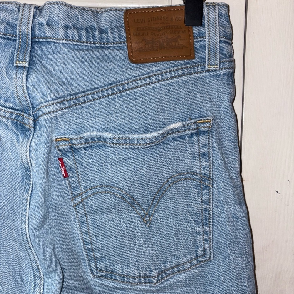 Levi’s Premium Ribcage Straight Ankle Jeans Light Wash Distressed Women’s 30 - Picture 5 of 8